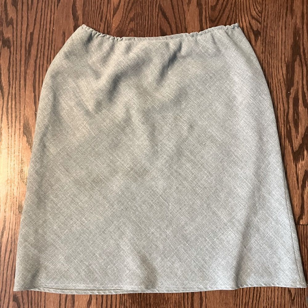 Mantles lined elastic waist skit EUC